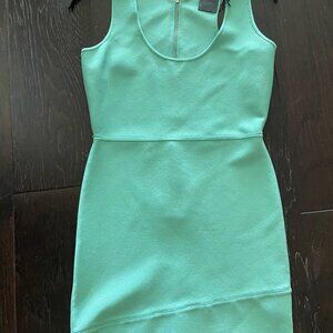 BcBg max Sea foam green